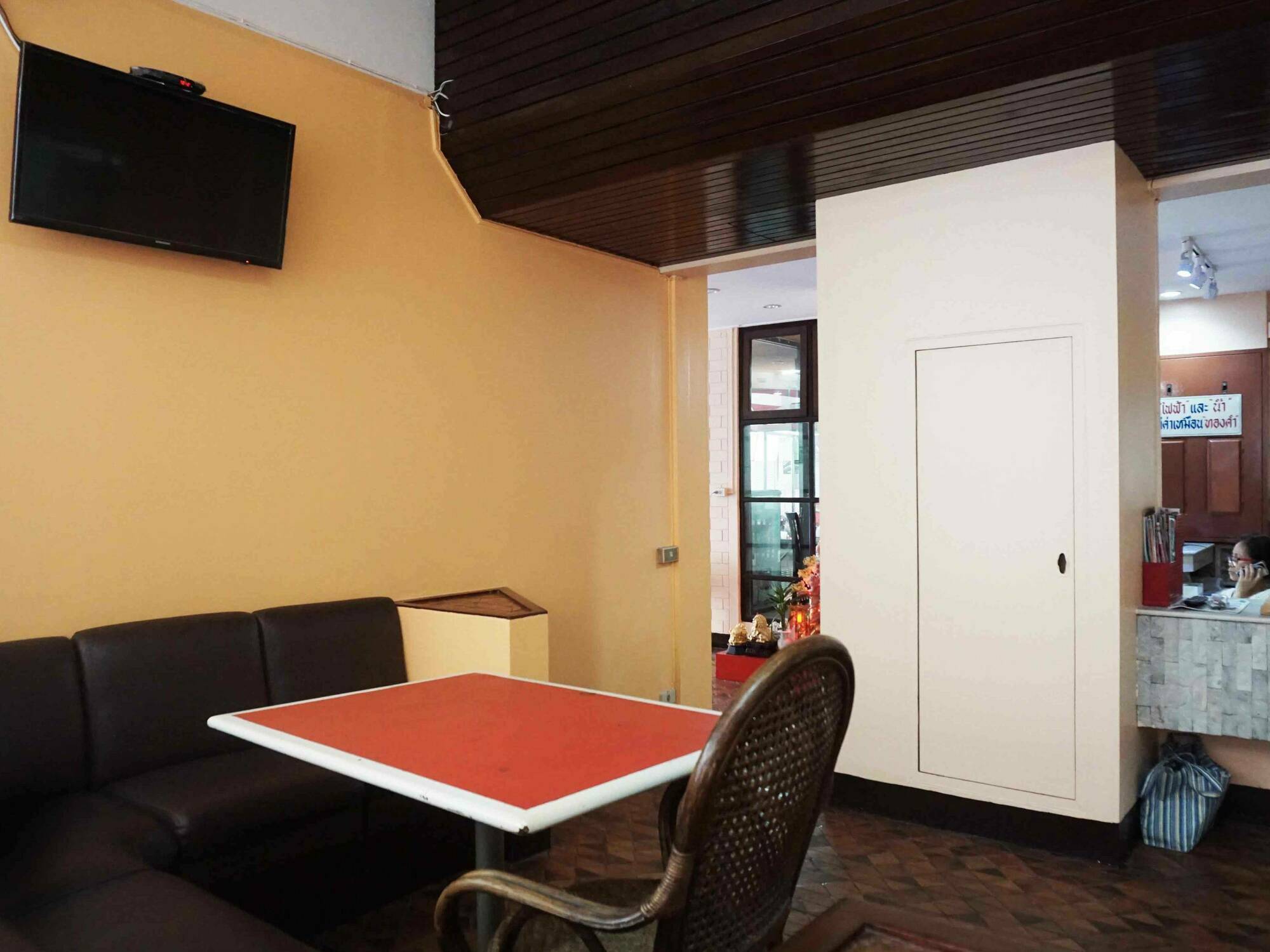 Sureena Hotel Pattaya Exterior photo