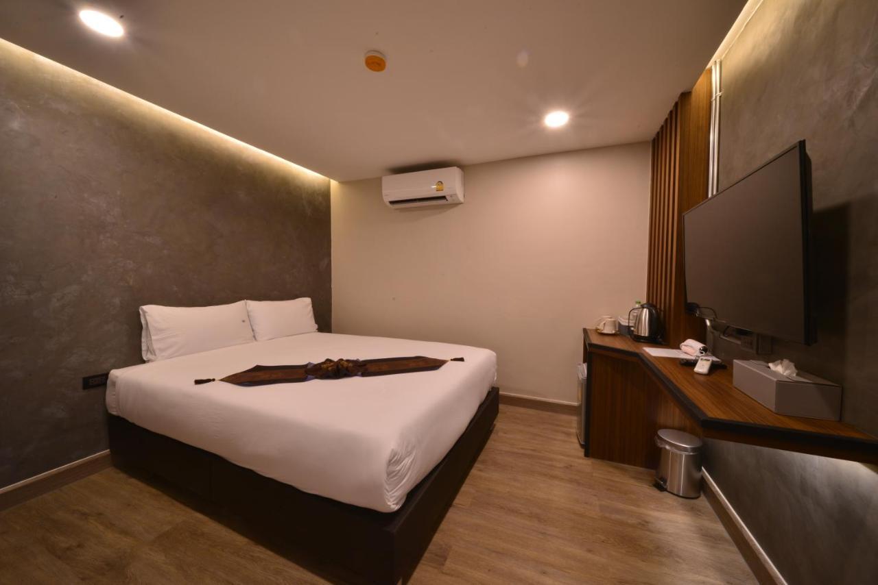 Sureena Hotel Pattaya Exterior photo