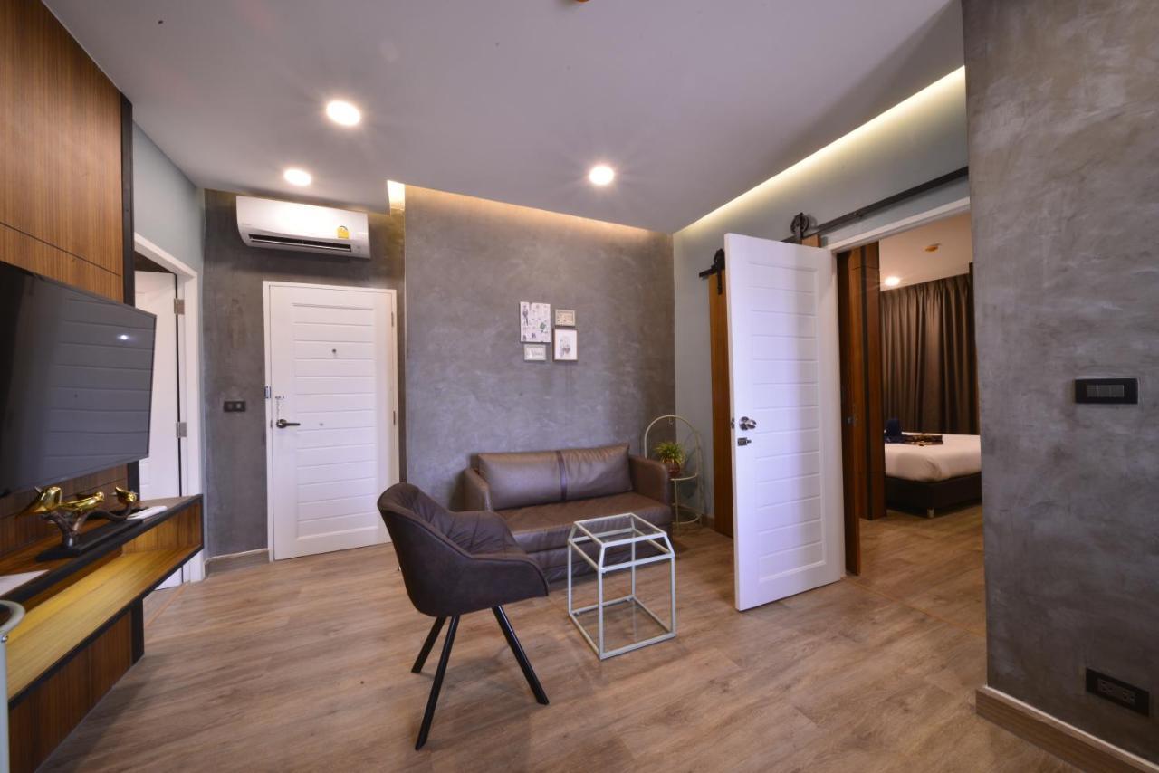 Sureena Hotel Pattaya Exterior photo